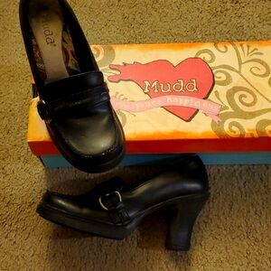 Mudd Classic Black Heeled Loafers